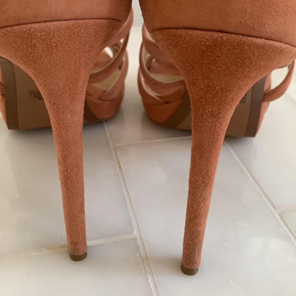 Michael Kors Blush Suede Heels - Picture 4 of 7